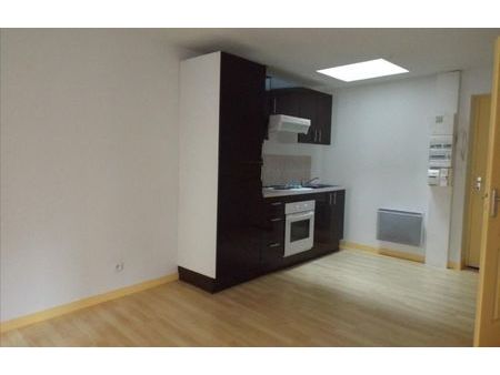 location appartement 1 pièce 24 m² clermont-ferrand (63000)