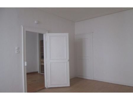 location appartement 1 pièce 38 m² metz (57000)