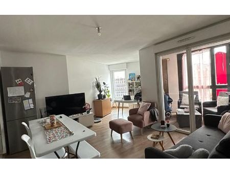 location appartement  m² t-3 à le bourget  1 200 €