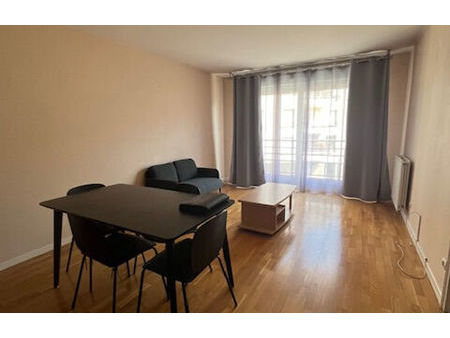 location appartement 2 pièces 47 m² compiègne (60200)