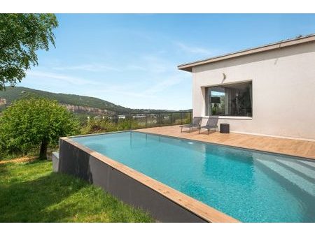 maison familiale avec vue sur le val de saône