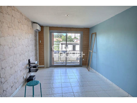 marseille : appartement f3 (57 m²) en vente