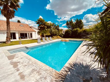 superbe villa t5 tout confort  clim  piscine  pool-house  salle de sport  4 stationnements