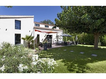 location maison pour les vacances 6 pièces 200 m² saint-rémy-de-provence (13210)