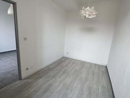 location appartement 1 pièce 35 m²