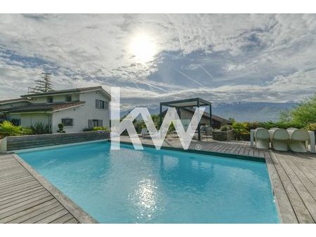 vente : villa 6 pièces 224 m² à meylan le haut