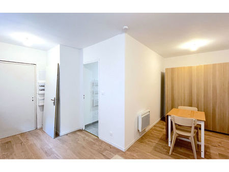 location appartement 1 pièce 23 m² bordeaux (33000)