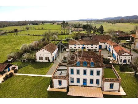 château à vendre à plaisance : 1 350 000€ | 564m²