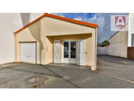 en vente local commercial 62 23 m² – 249 400 € |saint-gilles-croix-de-vie