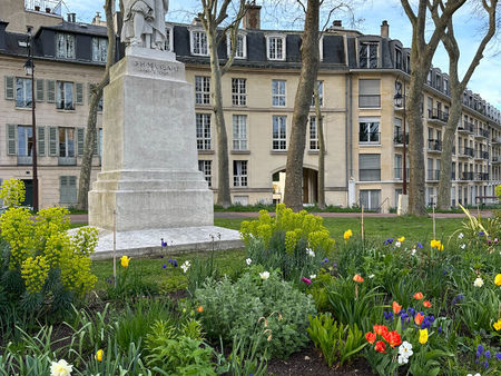 parking / box versailles