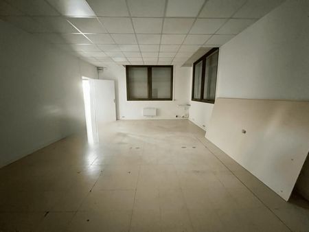 bureau 54 m²