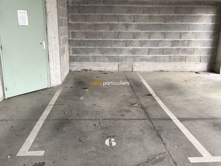 parking/box 13 m² nantes