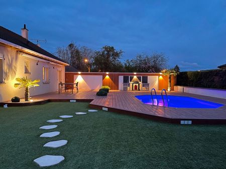 maison 7 pièces 125 m2 avec piscine et pool house