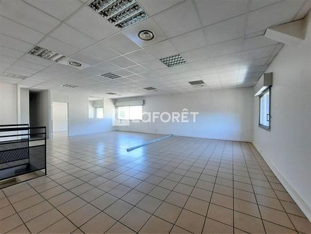 local bureaux 110 m²