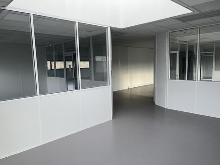 bureau 420 m²