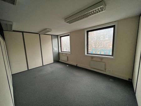 bureau 92 m²