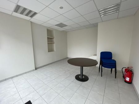 bureau 26 m²