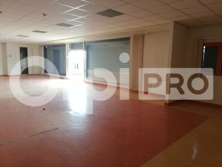local commercial 335 m²