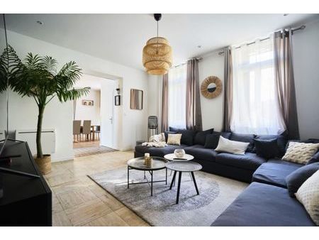 maison 11 pièces 227 m²
