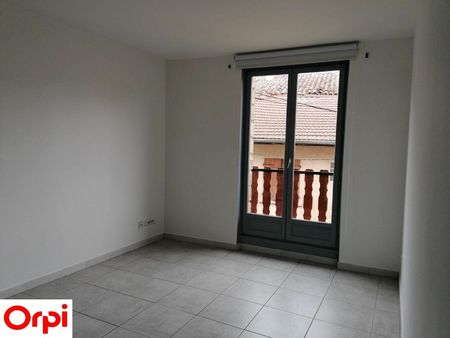 location appartement  m² t-2 à viriville  515 €