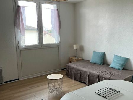 location appartement  25.5 m² t-1 à limoges  385 €
