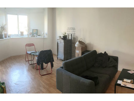 location appartement 2 pièces 46 m² clermont-ferrand (63000)