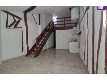 location appartement 1 pièce 26 m² foix (09000)