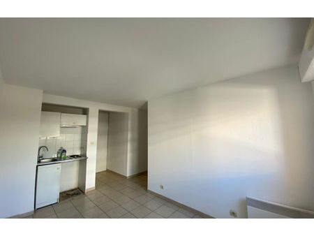 location appartement 1 pièce 20 m² nice (06100)