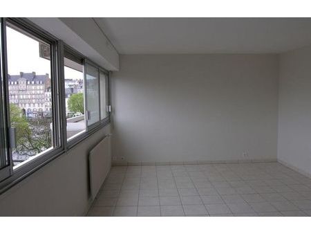 location appartement 3 pièces 55 m² nantes (44000)