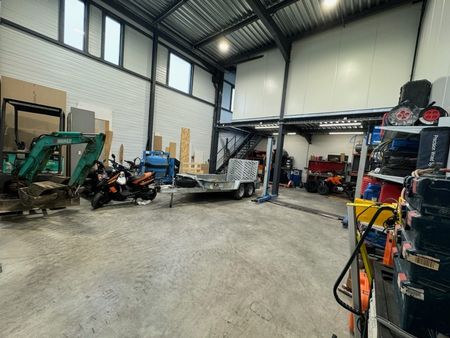 hangar entrepôt stockage