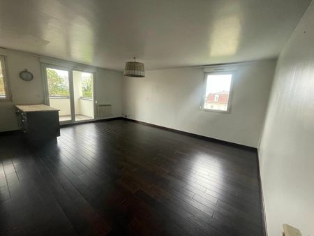 location appartement  75.34 m² t-3 à gex  1 500 €