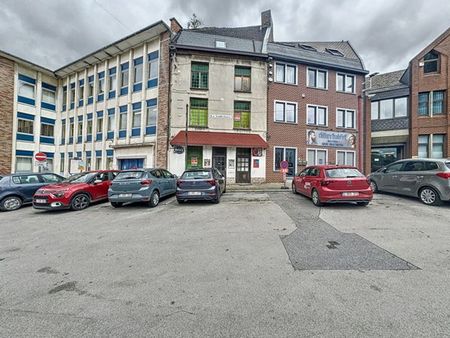 spacieux imm. mixte a renover +/- 280m2