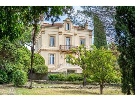 cannes montrose  villa belle époque de plus de 450 m2 sur 2240 m2 de terrain