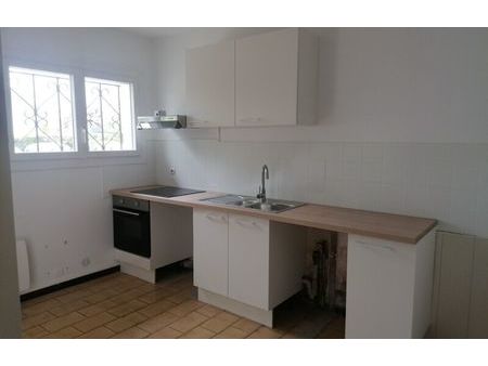 location appartement 3 pièces 58 m² dax (40100)