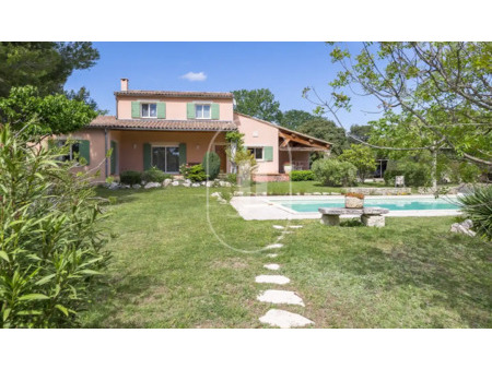 maison de prestige en vente à l'isle-sur-la-sorgue : découvrez cette belle maison provença