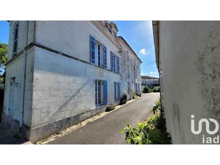 vente maison à saint-jean-d'angély (17400) : à vendre / 244m² saint-jean-d'angély