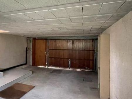 garage fermé et sécurisé - 28 m2