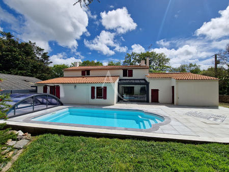 vente maison piscine à saint-mathurin (85150) : à vendre piscine / 157m² saint-mathurin