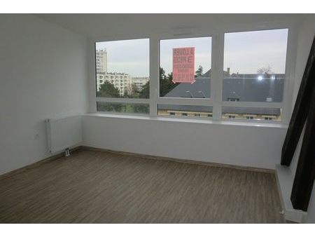 location appartement 3 pièces 64.41 m²