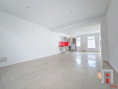 maison 4 ch rénovée avec garage et cour (rc : 364 euros) !