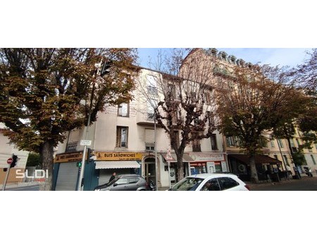 local commercial - 126m² - nice
