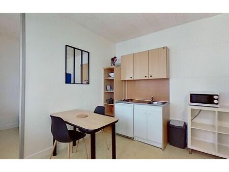location appartement 2 pièces 21 m² lyon 8 (69008)