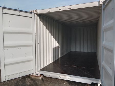 box de stockage sécurisé/ garage / garde meuble à lanvollon
