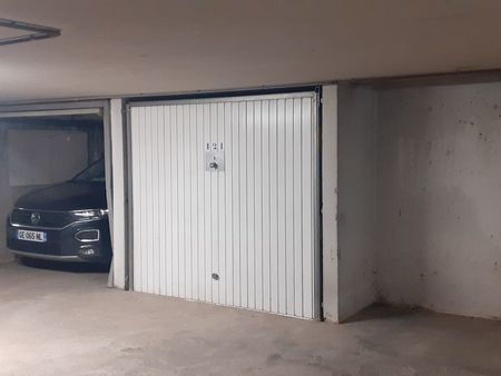 garage à louer