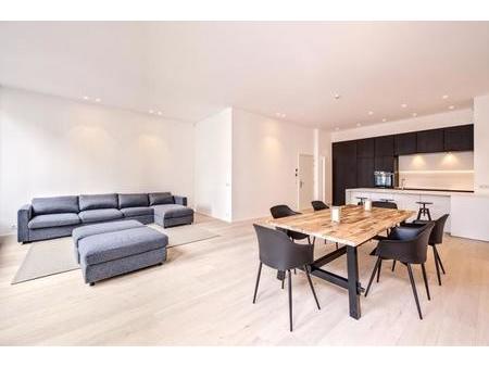 grand place : superbe appartement meublé de +/- 152 m²