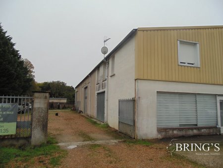 en vente local commercial 795 m² – 614 200 € |tours