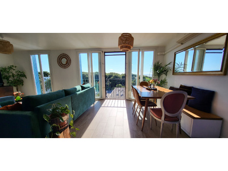 appartement 4 pieces contemporain avec vue panoramique sur etang