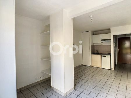 location appartement  m² t-1 à brive-la-gaillarde  375 €