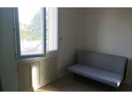 location appartement 1 pièce 15 m² aix-en-provence (13090)