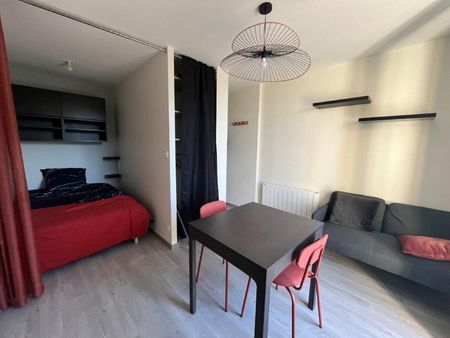 location appartement 1 pièces 17m2 rodez 12000 - 355 € - surface privée